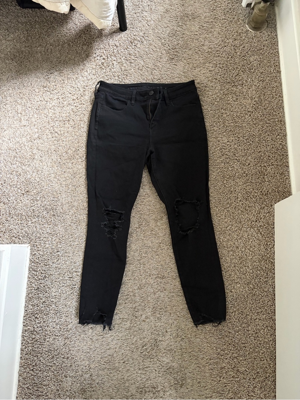 American Eagle Outfitters Black Distressed Skinny Jeans
